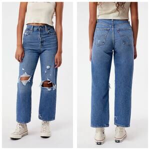 Levi's Ribcage Straight Ankle Jeans Size 26 Medium Indigo Distressed Button Fly